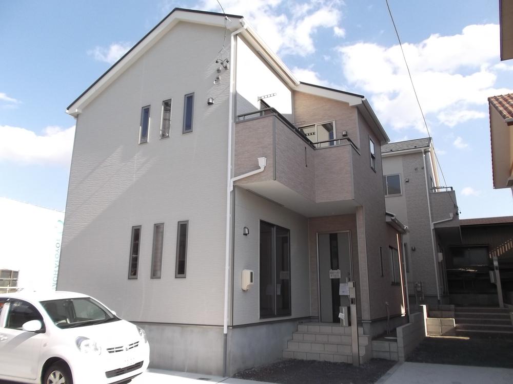 Local appearance photo.  ■  ■  □ It was completed □  ■  ■  □ Weekday ・ Your visit is possible at any time regardless of Saturdays, Sundays, and holidays □  ■  ■   ◆ Please tell us your desired date feel free to.  ◆ Time of your visit to, Also accepts mortgage counseling.  ◆ Surrounding properties also will guide you. 