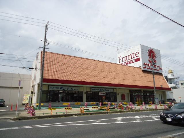 Supermarket. Yamanaka 320m until Toyoda Furante Museum