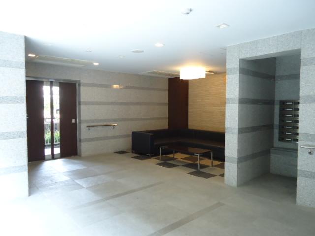lobby. Entrance Lounge