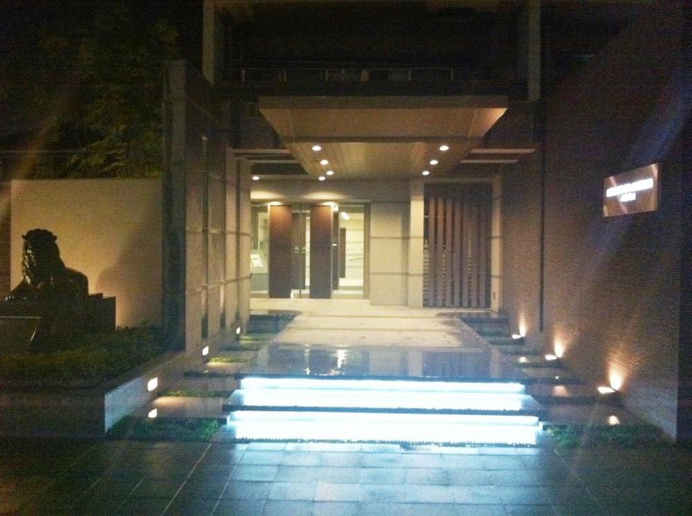 Entrance. Also greets bright lighting at night.