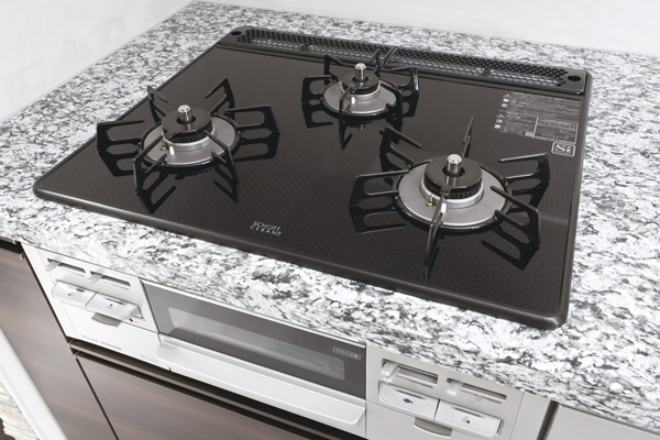 Kitchen.  [Glass top stove] Not only has excellent design, Also easy to clean strong is characterized by the heat or shock. Multifunction stove with an automatic adjustment and timer of tempura temperature (same specifications)
