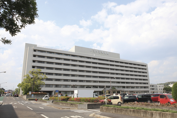 Surrounding environment. Toyota Memorial Hospital (car about 5 minutes ・ Walk 39 minutes ・ About 3080m)