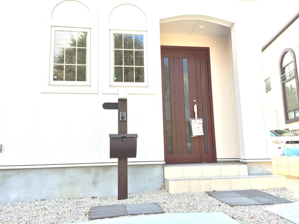 Local appearance photo. Entrance also Continental