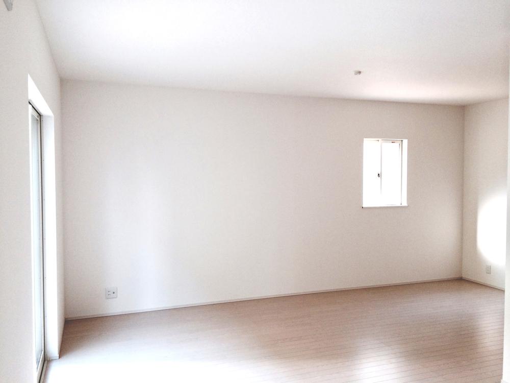 Living. You can relax in the sunny living room