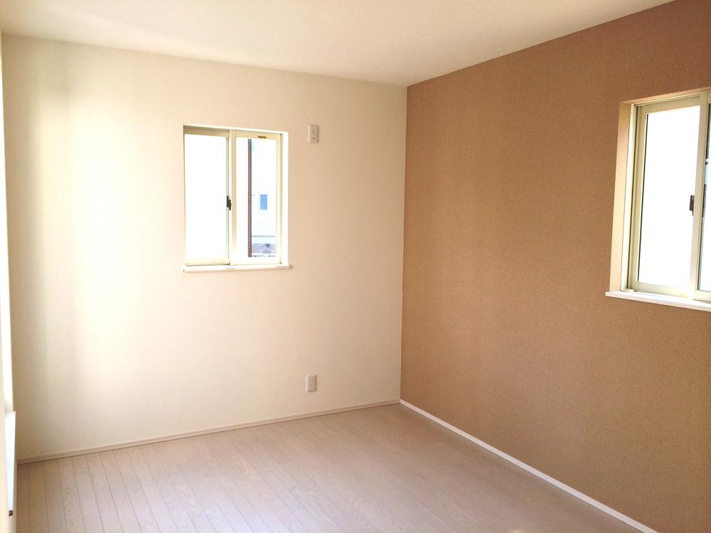 Non-living room. Bedroom may day, To calm impression accent Cross