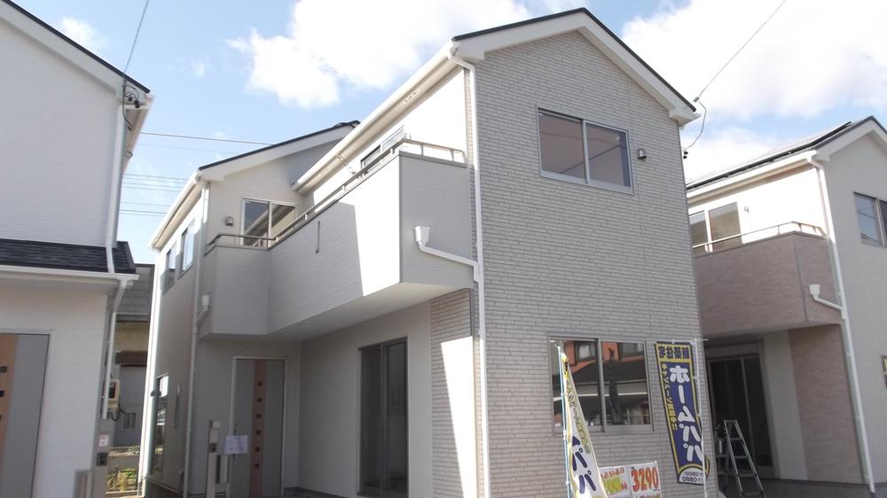 Local appearance photo.  ■  ■  □ It was completed □  ■  ■  □ Weekday ・ Your visit is possible at any time regardless of Saturdays, Sundays, and holidays □  ■  ■   ◆ Please tell us your desired date feel free to.  ◆ Time of your visit to, Also accepts mortgage counseling.  ◆ Surrounding properties also will guide you. 