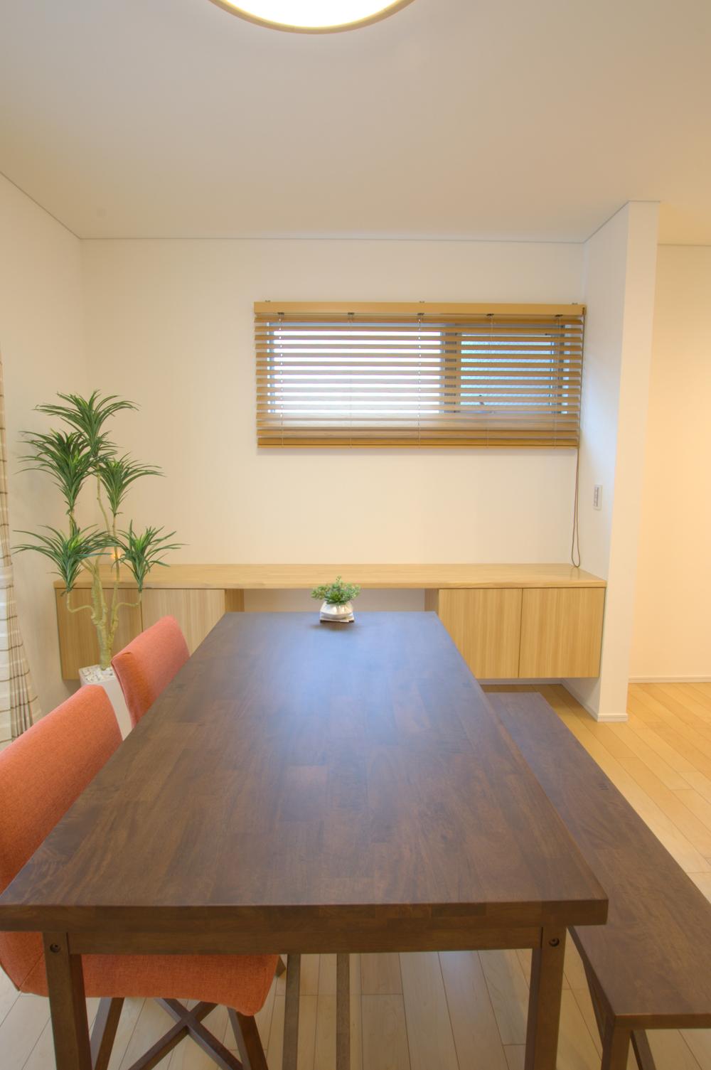 Kitchen. Living 17.5 Pledge +3 Pledge TATAMI space of