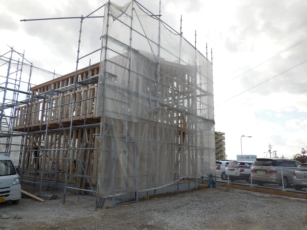 Local appearance photo. Local (11 May 2013) Shooting