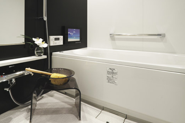 Bathing-wash room.  [Low-floor bathtub] Low-floor bathtub that high was reduced to less than the company's conventional about 45cm stride. You can bathe in peace from small children to the elderly (G type model room)