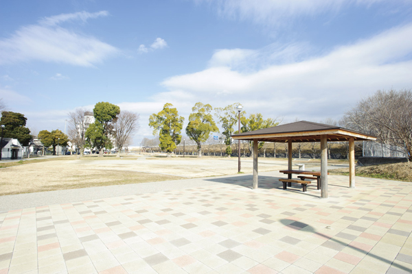 Surrounding environment. Hachiman park (2 minutes walk ・ About 110m)