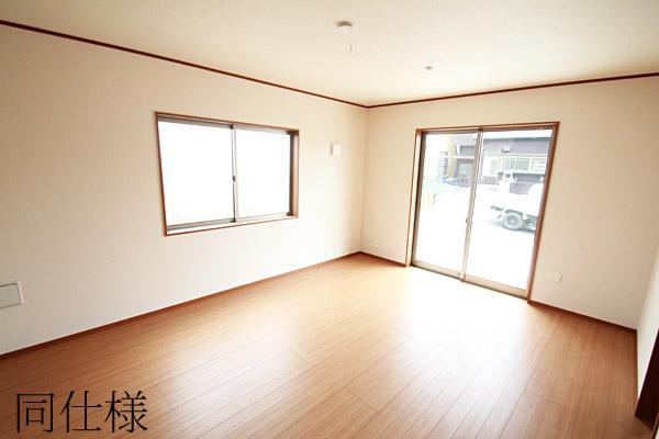 Same specifications photos (Other introspection). Same specifications