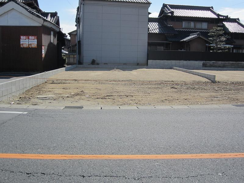 Local photos, including front road. Local (March 2013) Shooting