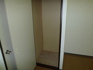 Other room space. It is a popular Japanese-style room in the family. 