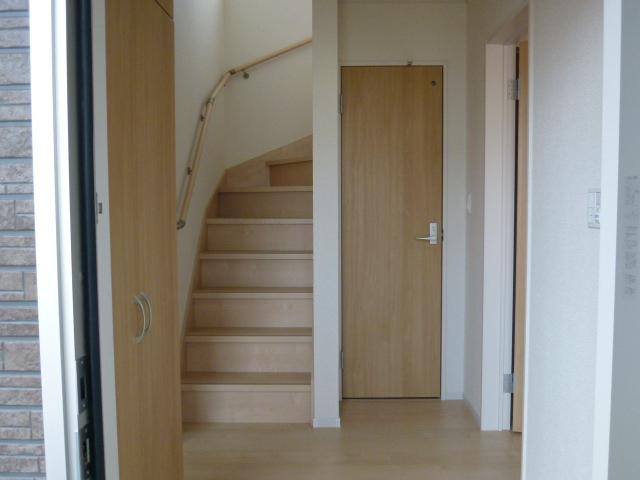 Other introspection. Same specifications photos (entrance)