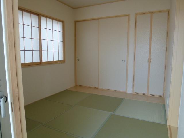 Other introspection. Same specifications photos (Japanese-style)