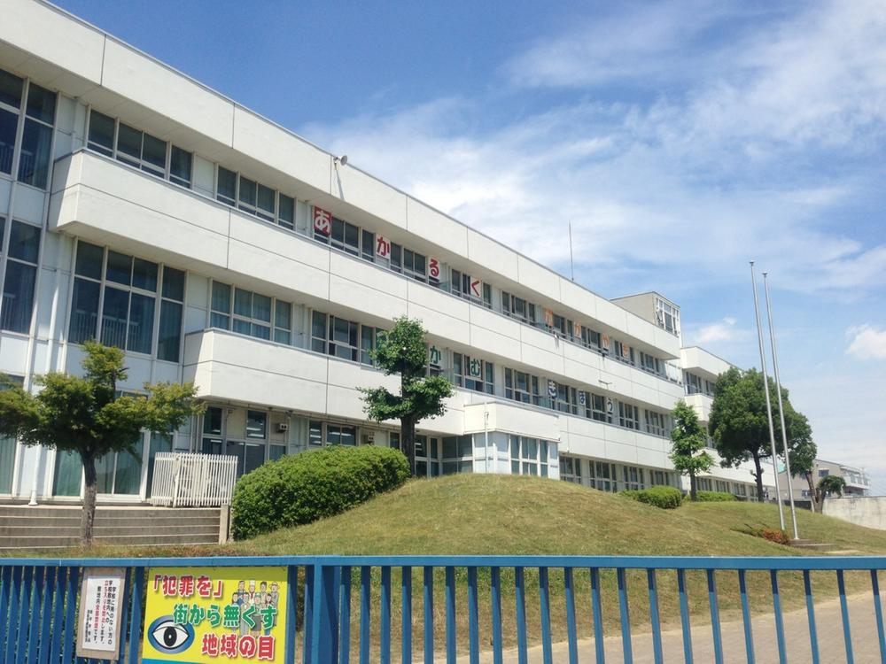 Junior high school. Tsushima 700m up to municipal Akatsuki Junior High School