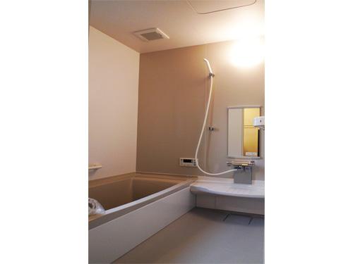 Same specifications photo (bathroom). It is a bathroom of the same specification. 1616 in size (1 tsubo), Shape two, Bathtub color four-color, Panel You can choose from 18 colors