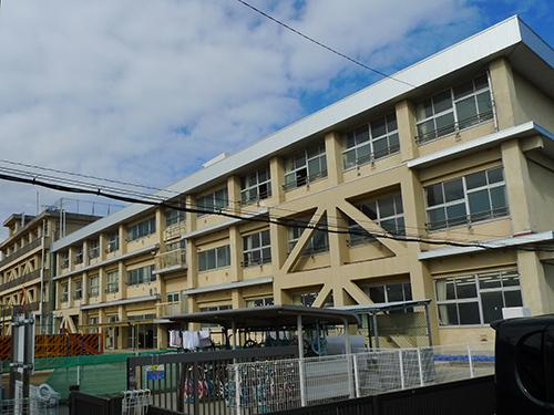 Primary school. Tsushima 1278m until the City East Elementary School