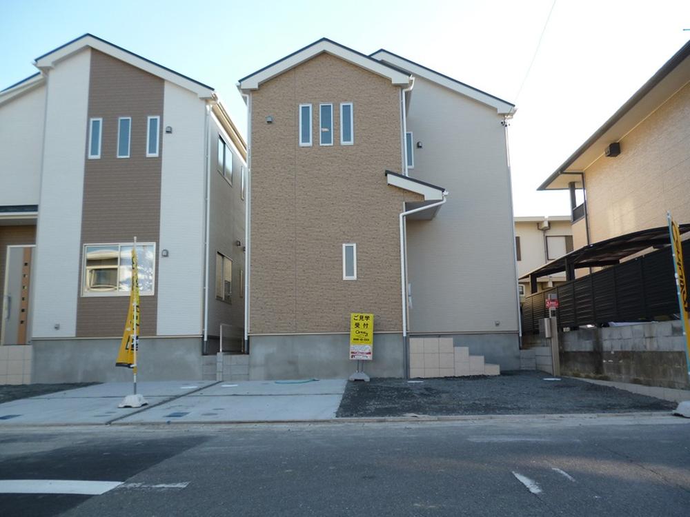 Local photos, including front road