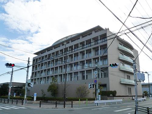 Hospital. 2078m internal medicine until Tsushimashiminbyoin ・ Surgery ・ Pediatrics ・ Ophthalmology ・ Orthopedics ・ General Hospital, which was aligned the Department of Obstetrics and Gynecology, such as 22 families