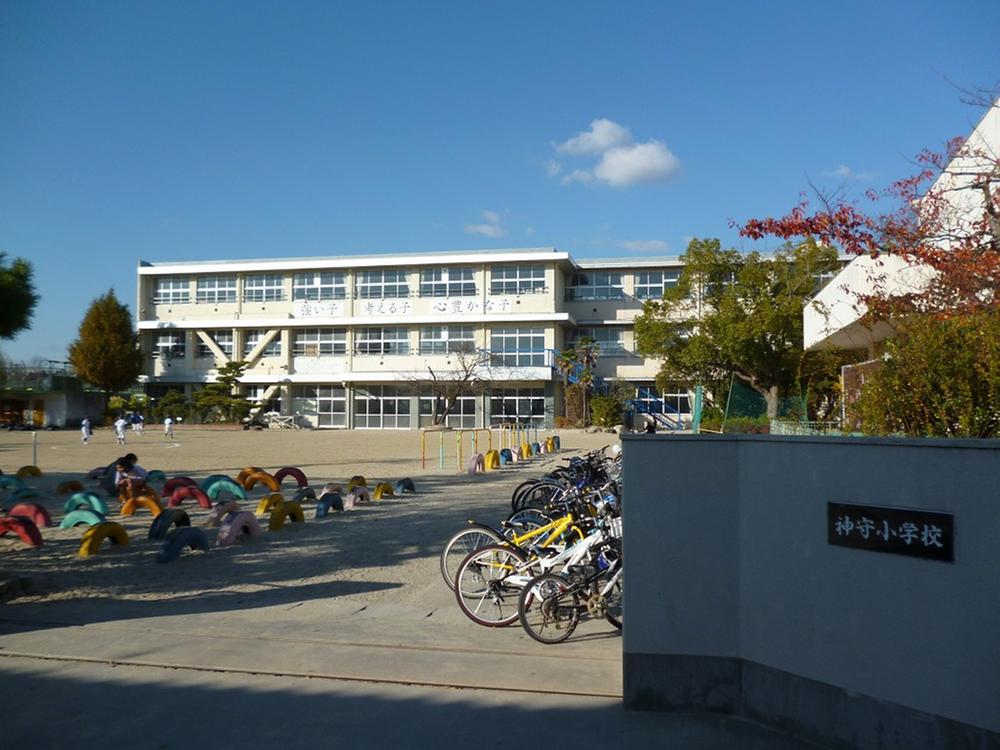 Primary school. Tsushima Municipal Kamori to elementary school 367m
