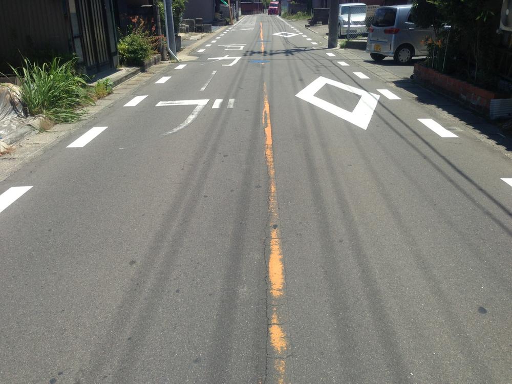 Local photos, including front road. (2013.6.13 shooting)