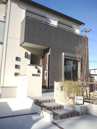 Local appearance photo. Building C: March 2013 shooting