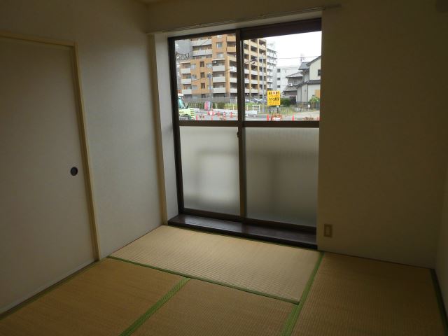 Living and room. It is comfortable and welcoming Japanese-style room