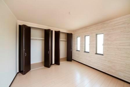 Non-living room. Building B