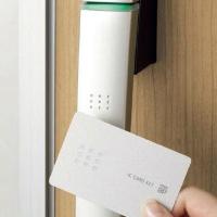 Security equipment. Leave them in your wallet or season-ticket holder, Kazase If reaction. You can easily unlock with one hand even full luggage in hand. 