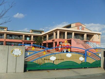 kindergarten ・ Nursery. Yatomi flapping 1500m to kindergarten