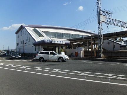 station. Kintetsu Nagoya line "kintetsu yatomi" 1600m to the station