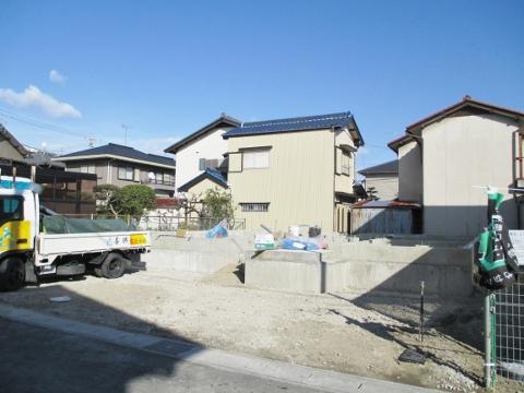 Local appearance photo. Local (12 May 2013) Shooting