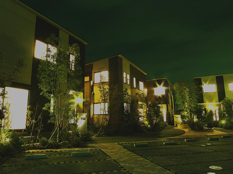 Local photos, including front road. From spacious community space, I seem to hear the children of laughter