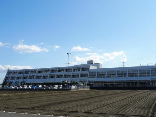 Junior high school. Yatomikita until junior high school 3060m