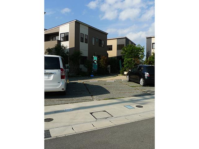 Local photos, including front road. Local (October 28, 2013) Shooting