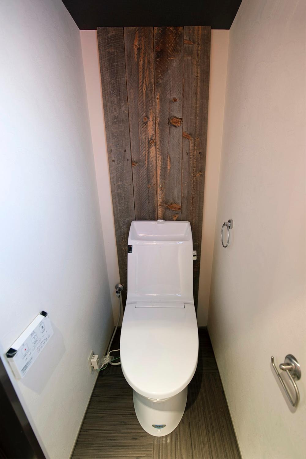 Toilet. I had made the shower toilet in the restroom calm of indirect lighting and accent panel.