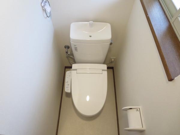 Other introspection. So we have to replace on the second floor toilet new, You can use comfortably.