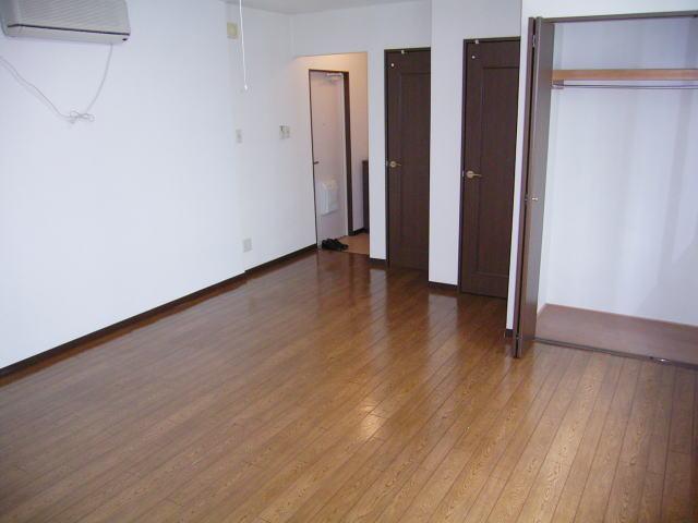 Other room space. Western style room ~ Entrance