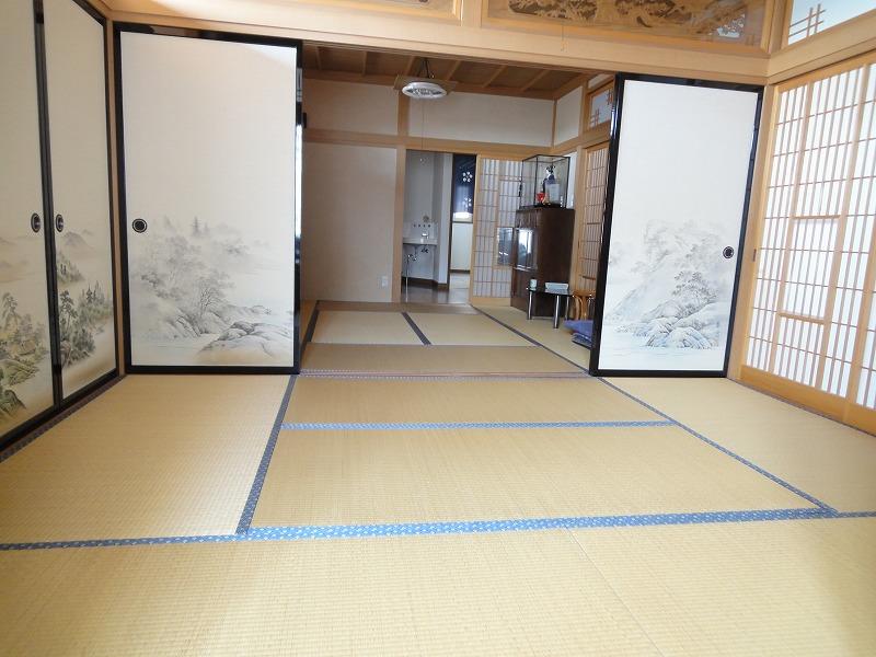 Non-living room. Of 1F Japanese-style Tsuzukiai