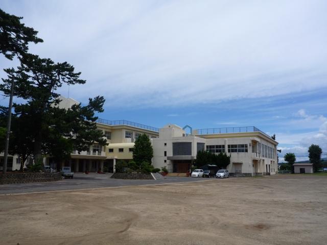 Primary school. Nikaho stand Kisakata to elementary school 2442m