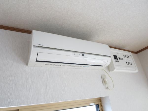 Cooling and heating ・ Air conditioning. Air conditioning ☆  It was set up in the living room where everyone gather.