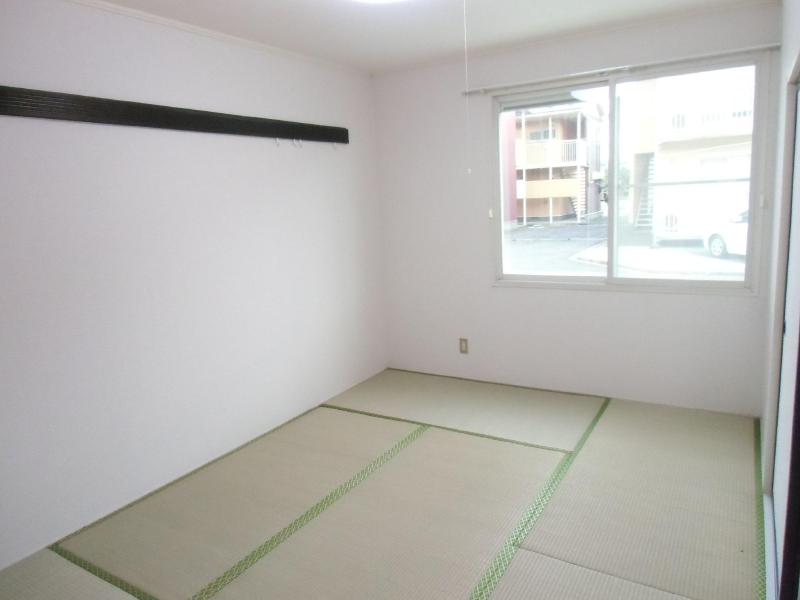 Other room space. Japanese-style room! 
