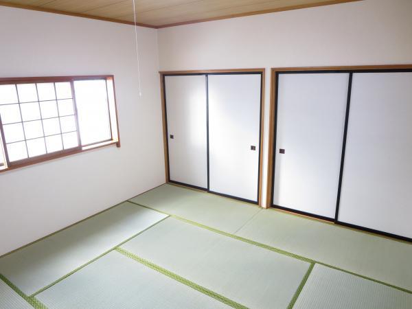 Non-living room. 2F 8-mat Japanese-style. Tatami Omotegae already