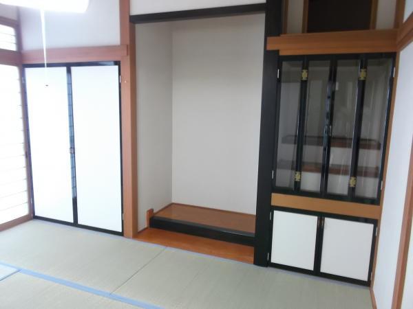 Non-living room. Leave a tea in the peaceful Japanese-style room