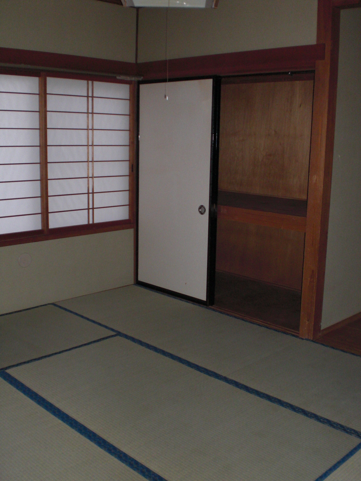 Other room space. The first floor of a Japanese-style room 6 quires