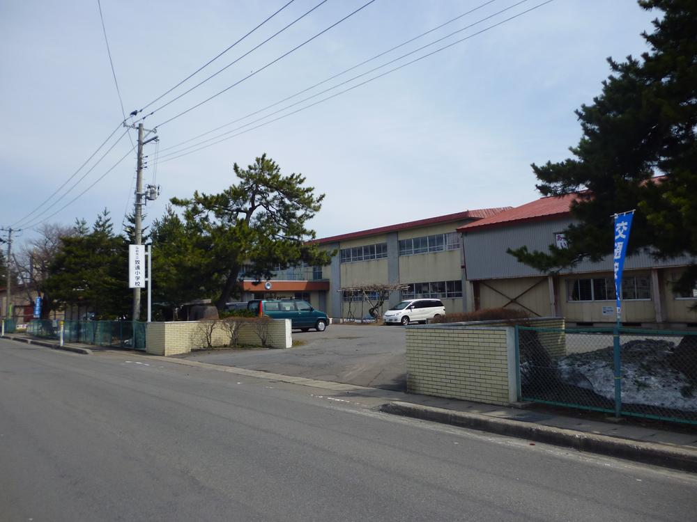 Primary school. Chi-won elementary school Walk about 7 minutes
