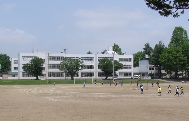 Junior high school. 252m to Towada Municipal Sanbongi junior high school (junior high school)