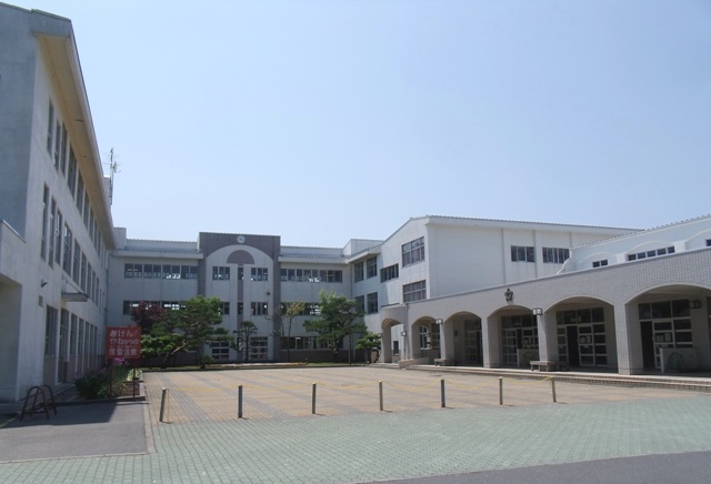 Primary school. 922m to Towada Municipal Sanbongi elementary school (elementary school)