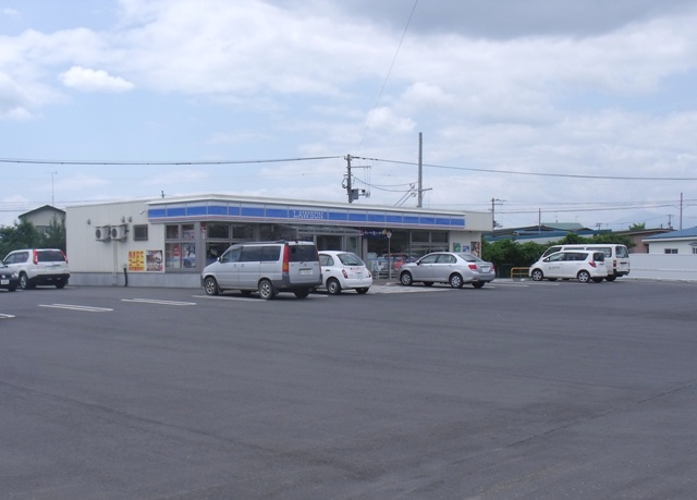 Convenience store. Lawson Towada Sanbongi Namikinishi store up (convenience store) 650m